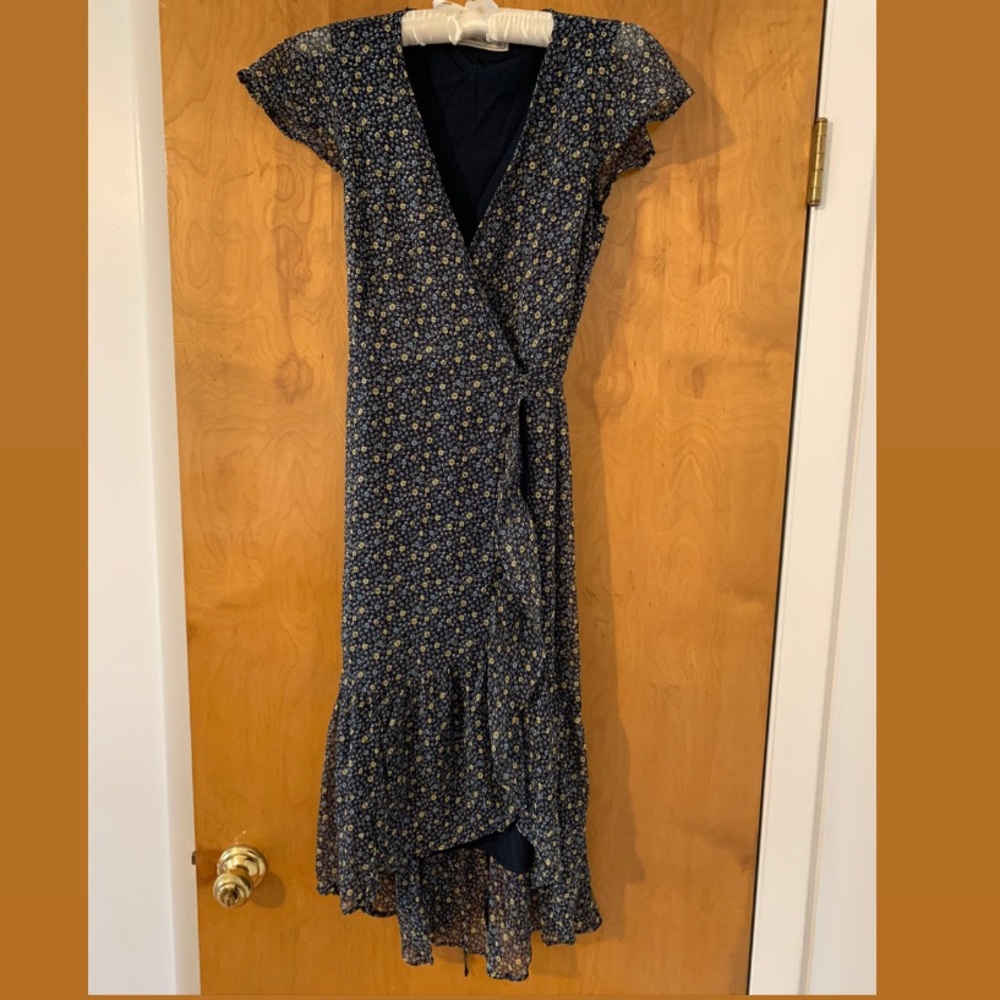 Midi floral wrap Abercrombie dress
